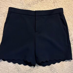 Banana Republic navy scalloped shorts. Size 2
